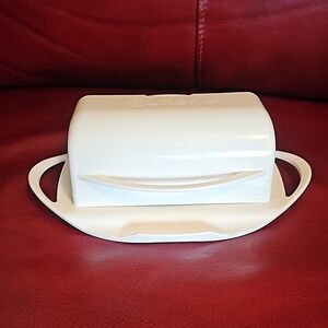 Kitchen concepts, White Butter Dish